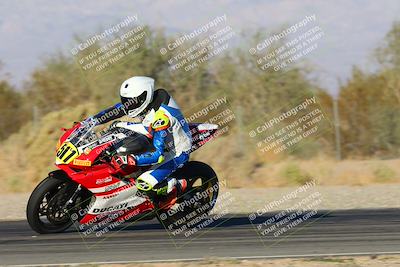 media/Dec-07-2024-CVMA (Sat) [[21c5f1ef85]]/Race 11-Amateur Supersport Open/